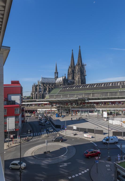 Hotel Breslauer Hof Am Dom Köln Exterior foto